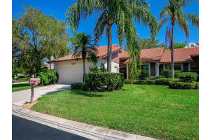 3990 WILSHIRE CIRCLE, SARASOTA, FL 34238 Sold 06/12/23
