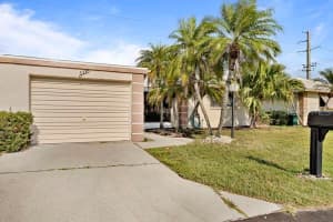 111 Villa Dr, Osprey, FL 34229, Sold 06/05/23