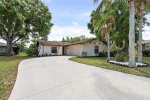 5016 79th Avenue Plz E Sarasota, FL 34243 Sold 04/24/23