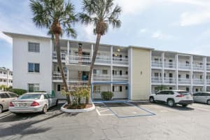 5913 EASY STREET, BRADENTON, FL 34207 Sold 04/11/23