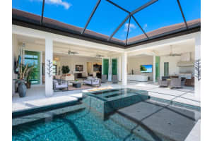 8217 GRANDE SHORES DRIVE, SARASOTA, FL 34240 Sold 04/28/23