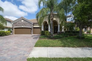 13303 BRIDGEPORT CROSSING, LAKEWOOD RANCH, FL 34211 Sold 03/24/23