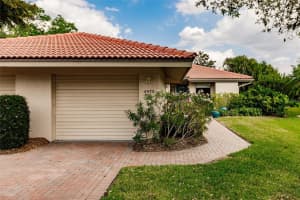 4873 KESTRAL PARK WAY, SARASOTA, FL 34231 Sold 02/29/24
