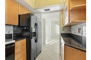 2217 BAYSHORE GARDENS PARKWAY, BRADENTON, FL 34207 Sold 06/13/23