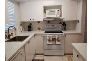 202 46TH AVENUE TERRACE, BRADENTON, FL 34207 Sold 09/08/23