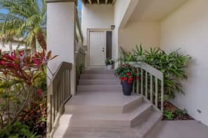 1698 STARLING DRIVE, SARASOTA, FL 34231 Sold 07/31/23