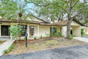 2236 CIRCLEWOOD DRIVE, SARASOTA, FL 34231 Sold 07/11/23