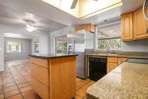 2507 CARLISLE PLACE, SARASOTA, FL 34231 Sold 05/01/23