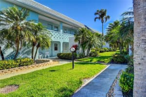 611 GULF DRIVE, BRADENTON BEACH, FL 34217 Sold 06/01/23