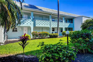 611 GULF DRIVE, BRADENTON BEACH, FL 34217 Sold 06/01/23