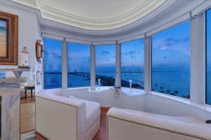 128 GOLDEN GATE POINT, SARASOTA, FL 34236 Sold 08/31/23