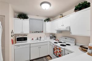 500 WASHINGTON DRIVE, SARASOTA, FL 34236 - MLS#MFRA4564208