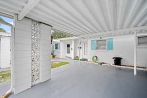 6016 ARLENE WAY, BRADENTON, FL 34207 Sold 07/17/23