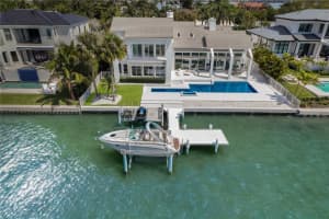 216 BIRD KEY DRIVE, SARASOTA, FL 34236 Sold 08/11/23