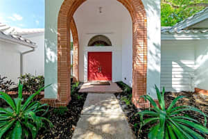 8326 Cypress Hollow Dr, Sarasota, FL 34238, Sold 04/05/23