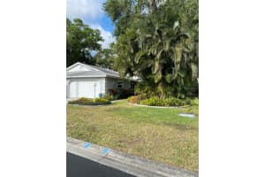 5888 Bonaventure Pl, Sarasota, FL 34243, Sold 04/28/23