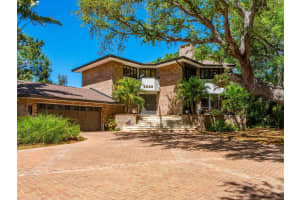 1273 Oyster Cove Dr, Sarasota, FL 34242, Sold 06/05/23