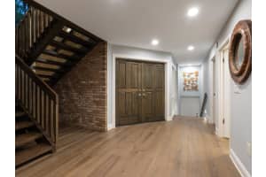 1273 Oyster Cove Dr, Sarasota, FL 34242, Sold 06/05/23