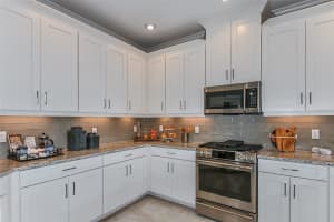 6334 GRANDVIEW HILL COURT, BRADENTON, FL 34203 Sold 11/28/23