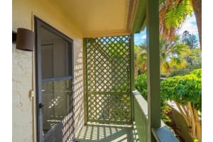 1505 Pelican Point Dr, Sarasota, FL 34231, Sold 04/28/23