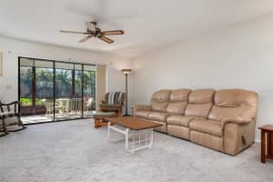 633 WOODLAWN DRIVE, BRADENTON, FL 34210 Sold 06/06/23