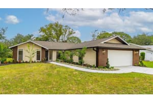 5607 Beneva Woods Cir, Sarasota, FL 34233, Sold 04/26/23