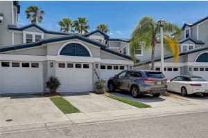 1328 Siesta Bayside Dr, Siesta Key, FL 34242, Sold 05/01/23