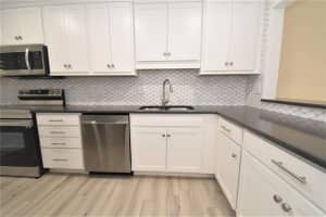 1623 PELICAN COVE ROAD, SARASOTA, FL 34231 Sold 06/29/23