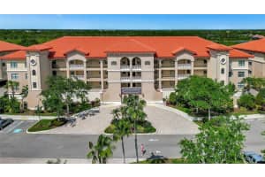7710 LAKE VISTA COURT, LAKEWOOD RANCH, FL 34202 Sold 09/15/23