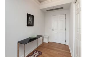 100 CENTRAL AVENUE, SARASOTA, FL 34236 Sold 06/19/23