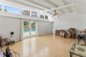 413 Whitfield Ave, Sarasota, FL 34243, Sold 05/05/23