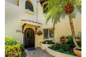 6101 34th St W, Bradenton, FL 34210, Sold 05/31/23