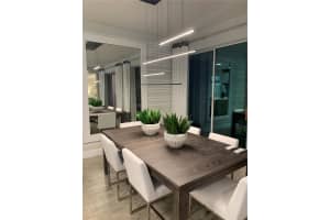 5845 LONG SHORE LOOP, SARASOTA, FL 34238 Sold 07/25/23