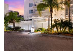 1660 SUMMERHOUSE LANE, SARASOTA, FL 34242 Sold 10/24/23