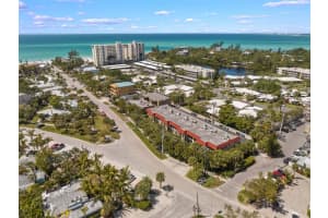 137 AVENIDA MESSINA #2, SARASOTA, FL 34242 Sold 06/23/23