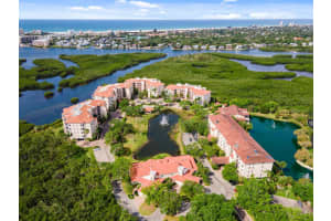 5400 EAGLES POINT CIRCLE, SARASOTA, FL 34231 Sold 08/28/23