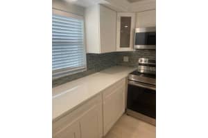 1250 N Portofino Dr, Siesta Key, FL 34242, Sold 05/16/23