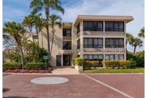 199 WHISPERING SANDS DRIVE, SARASOTA, FL 34242 Sold 05/17/23