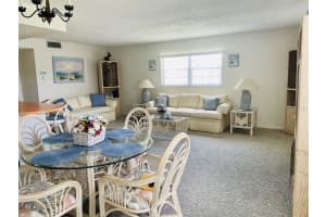 105 47TH AVENUE DRIVE, BRADENTON, FL 34207 Sold 11/09/23