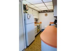 105 47TH AVENUE DRIVE, BRADENTON, FL 34207 Sold 11/09/23