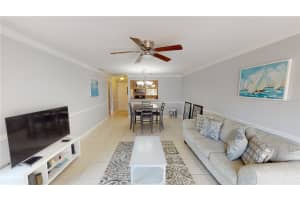 3360 S Osprey Ave, Sarasota, FL 34239, Sold 04/28/23