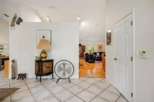 4720 HAMLETS GROVE DRIVE, SARASOTA, FL 34235 Sold 09/29/23