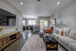 240 CREW COURT, SARASOTA, FL 34243 Sold 06/15/23
