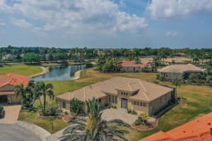 304 Noble Faire Drive, Sun City Center, Florida 33573