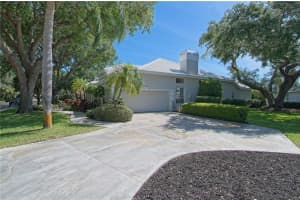 8299 Cypress Hollow Dr, Sarasota, FL 34238, Sold 05/24/23