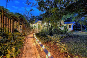 5022 SUN CIRCLE, SARASOTA, FL 34234 Sold 01/02/24