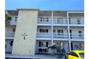 5902 EASY STREET, BRADENTON, FL 34207 Sold 07/03/23