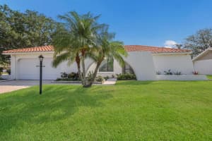 6635 Easton Dr, Sarasota, FL 34238, Sold 05/31/23