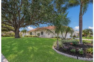 6635 Easton Dr, Sarasota, FL 34238, Sold 05/31/23