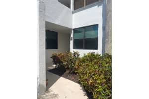 523 BAYPORT WAY, LONGBOAT KEY, FL 34228 Sold 08/07/23